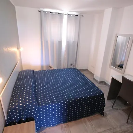 Chiaro Di Luna * Santa Domenica (Vibo Valentia)