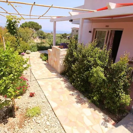 Chiaro Di Luna Apartment